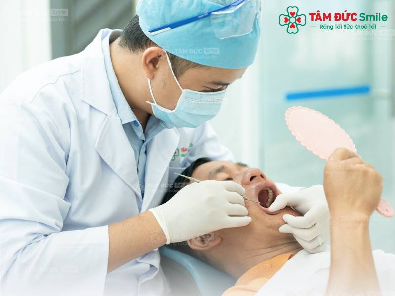 tại sao uống nước lạnh răng bị buốt